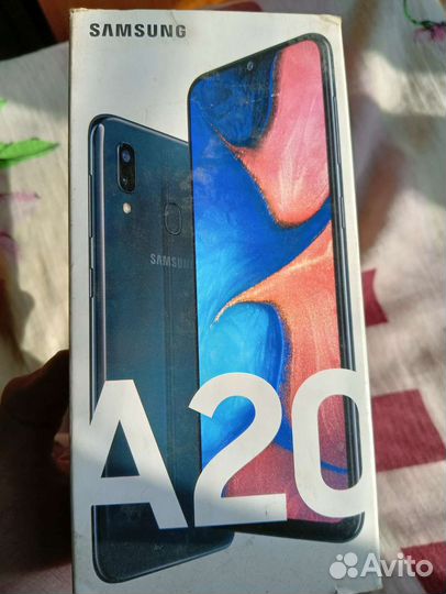 Телефон samsung galaxy a20