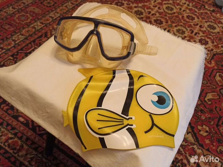 Маска для дайвинга и шапочка для плаванья