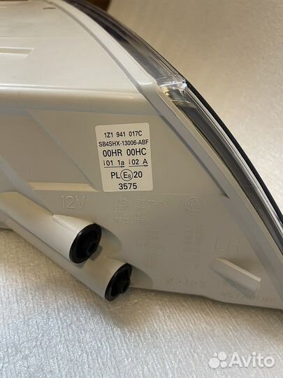 Фара левая Skoda Octavia A5 Новая