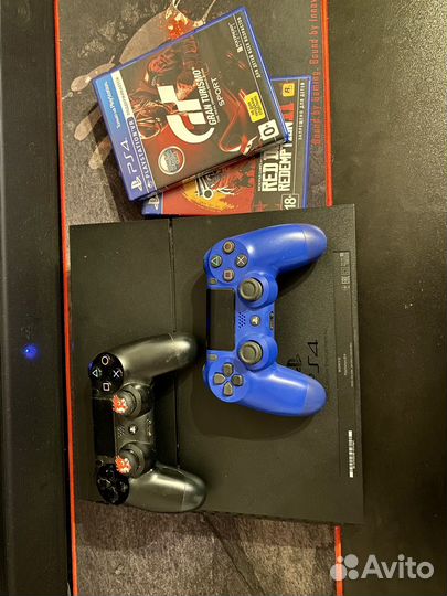 Sony PS4+ 2 геймапада RDR2 в комплекте