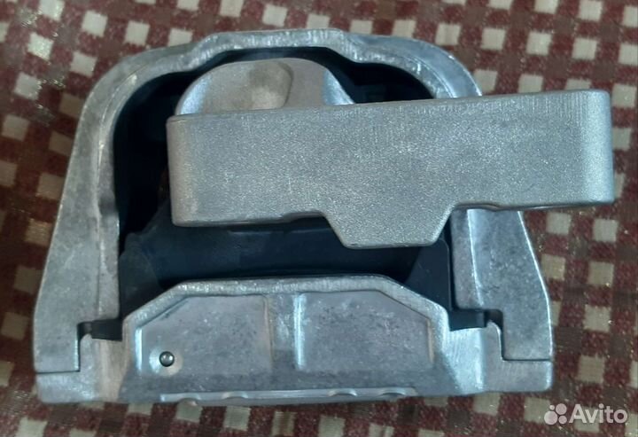 Подушка (опора) двигателя