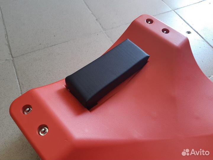 Лежак для механика