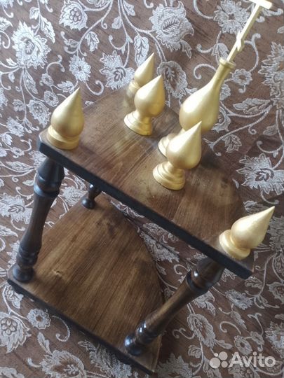 Угловая полка для икон ручной работы