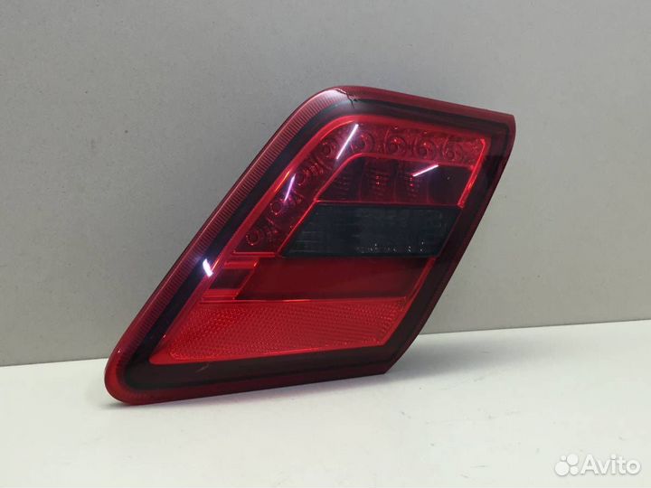 Фонарь задний внутренний правый Toyota Camry V40 2