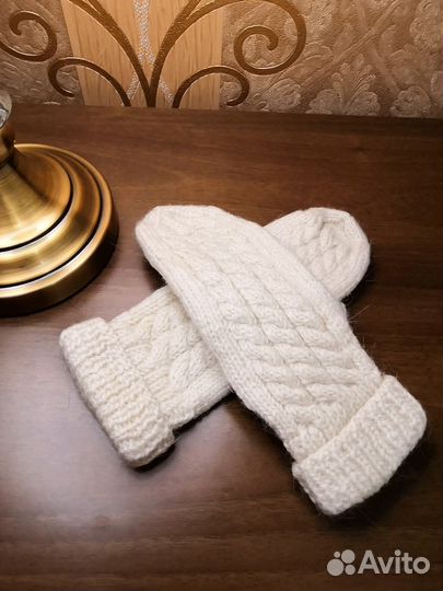 Варежки женские. Ручная работа