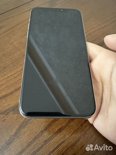 iPhone X, 64 ГБ
