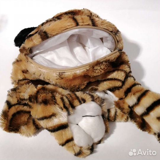 Тигр шапка с лапками