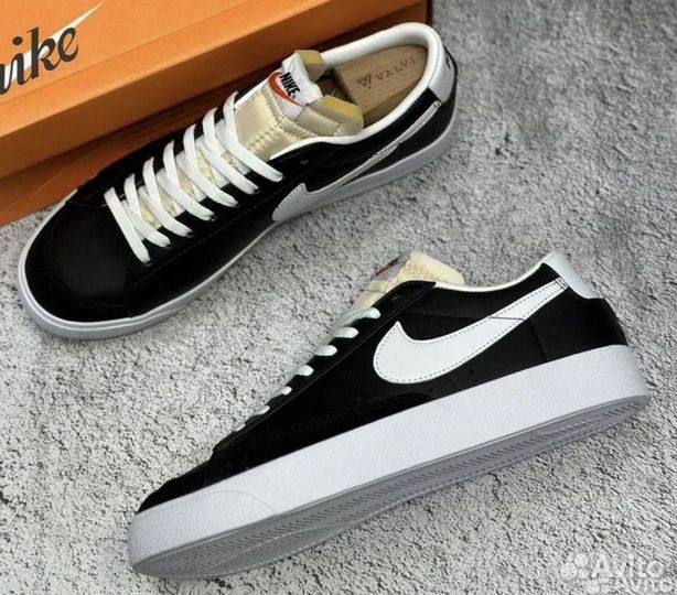 Nike blazer low