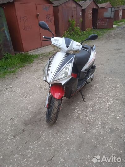 Скутер (50) 150 кубов