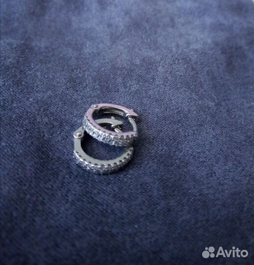 Серебряные серьги новые
