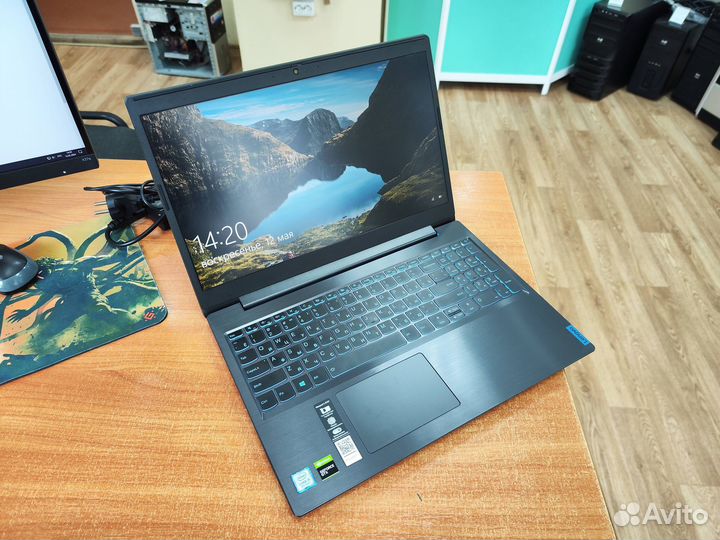 Игровой ноут Lenovo Core i5-9300/ 4Gb видеокарта