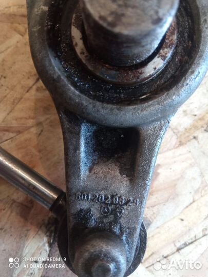 Натяжитель ремня Mercedes Benz w124