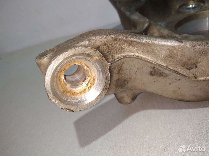 Кулак левый 5352025 Форд Мондео 5