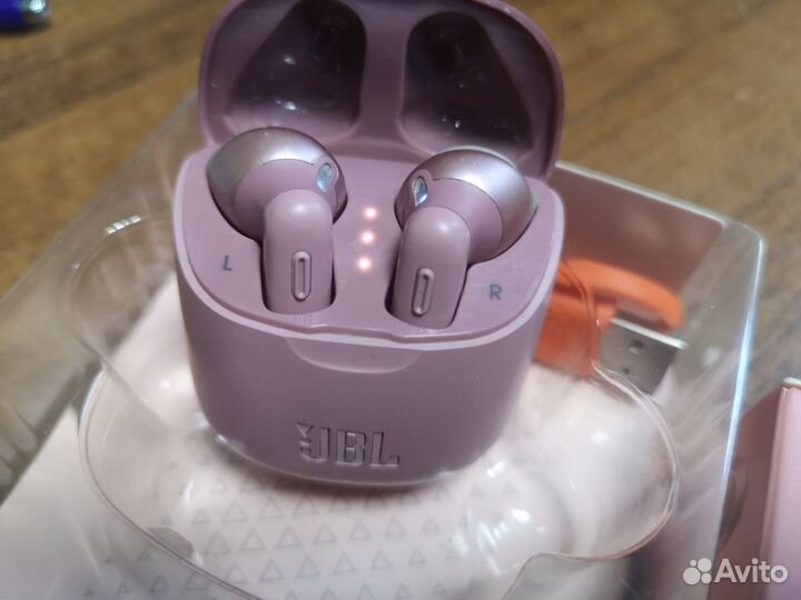 Беспроводные наушники JBL Tune 225 TWS, pink