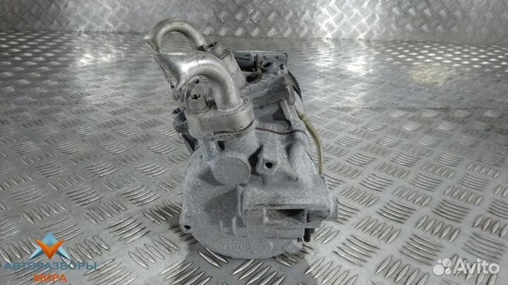 Компрессор кондиционера Mercedes-Benz E-Класс