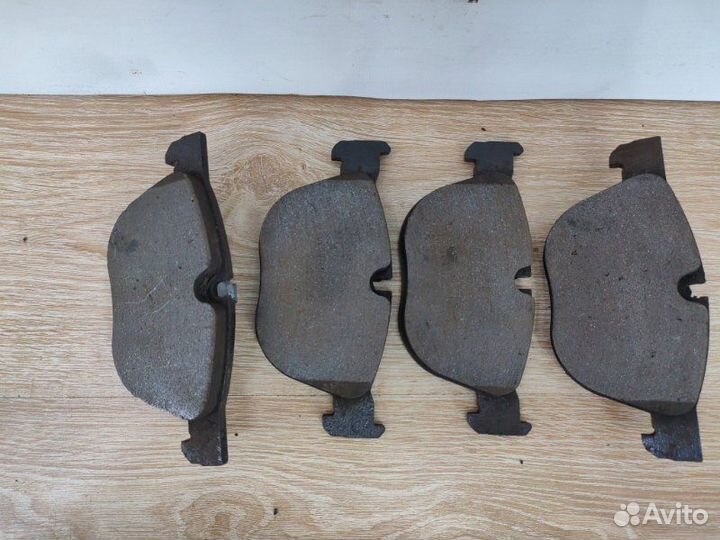 Колодки тормозные передние Bmw X5 Рест E70 рест