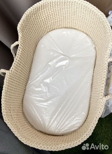 Вязанная люлька для новорожденных