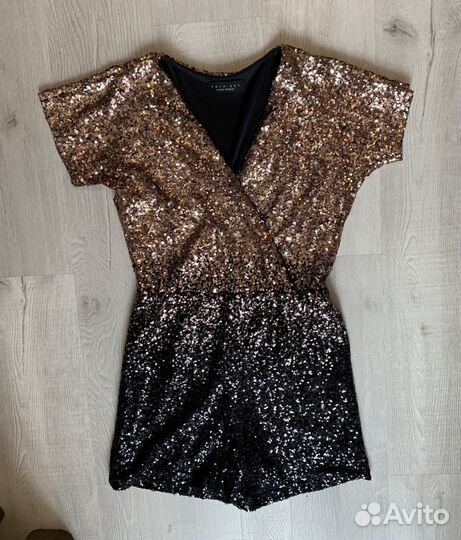 Комбинезон с пайетками нарядный 42