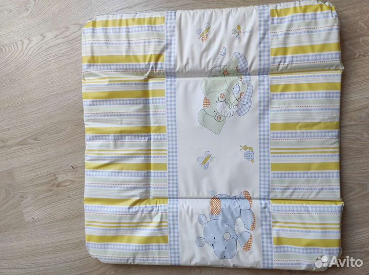 Матрасик на пеленальный столик