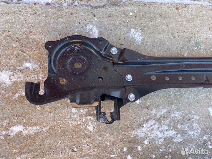 Усилитель балки Toyota Camry axvh70-1030006