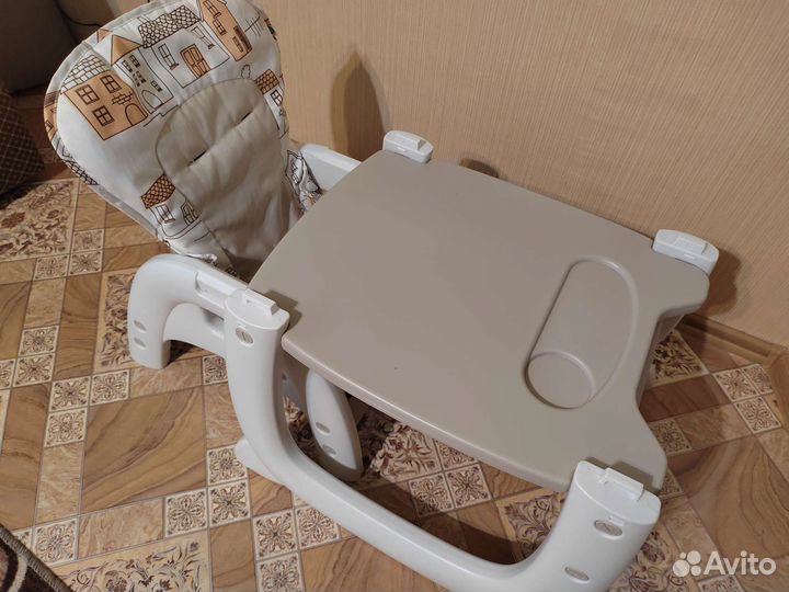 Детский столик