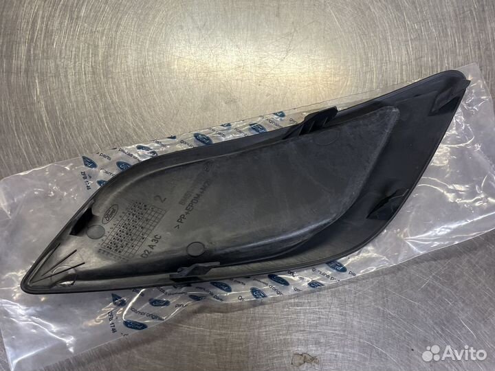 Заглушка противотуманной фары Фокус 2008- левая