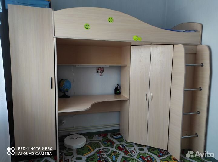 Мебель для школьника (стол+кровать+2 шкафа)