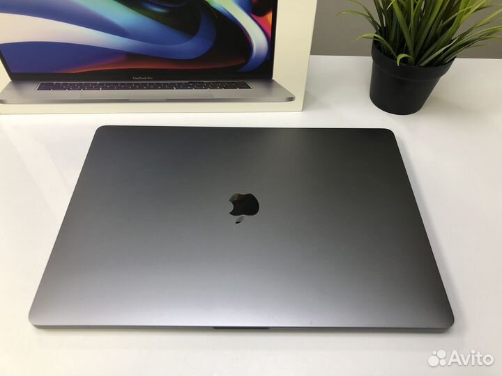 MacBook Pro 16