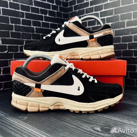Кроссовки Nike Zoom Vomero 5 
