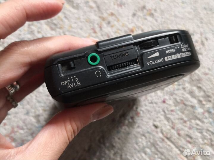 Кассетный плеер Sony walkman WM-FX105