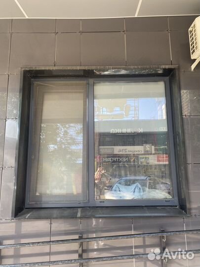 Окно алюминевое