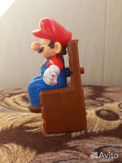 Игрушка Макдональдс Марио