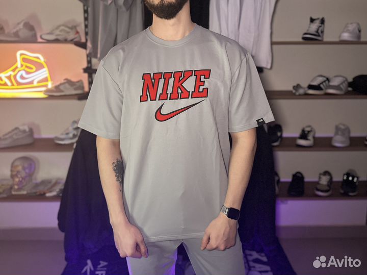 Мужской спортивный костюм Nike