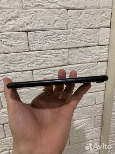 Телефон iPhone XR 128gb