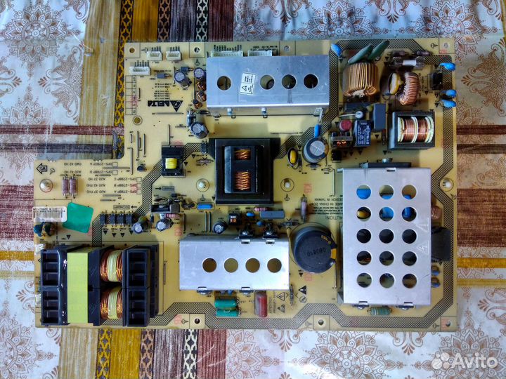 Блоки от тв philips:37PFL5603S/60 Ch: Q522.1E LA