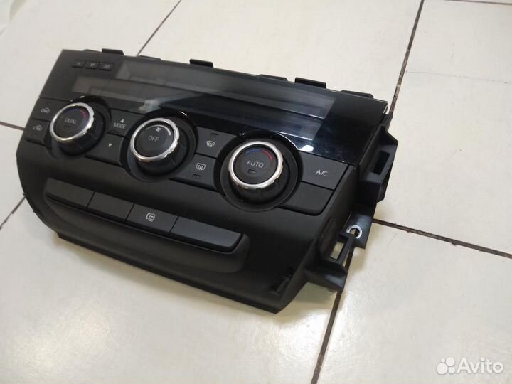 Блок управления климатической установкой Mazda CX