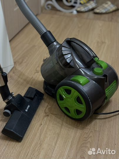 Пылесос Vitek