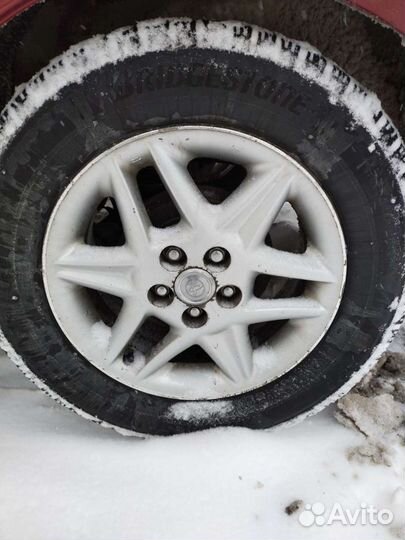 Литые диски r15 toyota c резиной