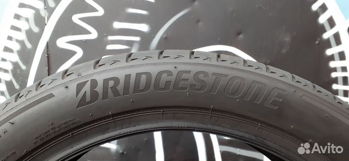 Bridgestone Alenza 001 235/45 R20