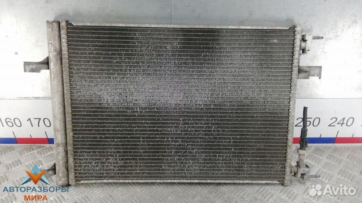 Радиатор кондиционера Opel Astra J 2010