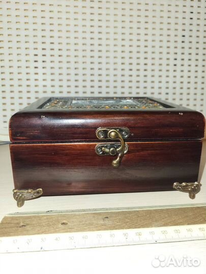 Шкатулка для украшений дерево с металлом