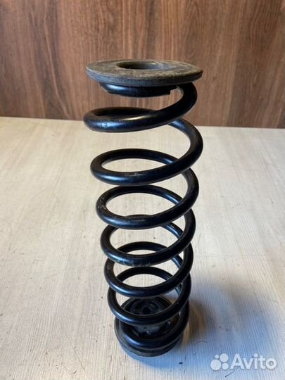 Пружина задняя Volkswagen Passat B6 BSE 1 2008