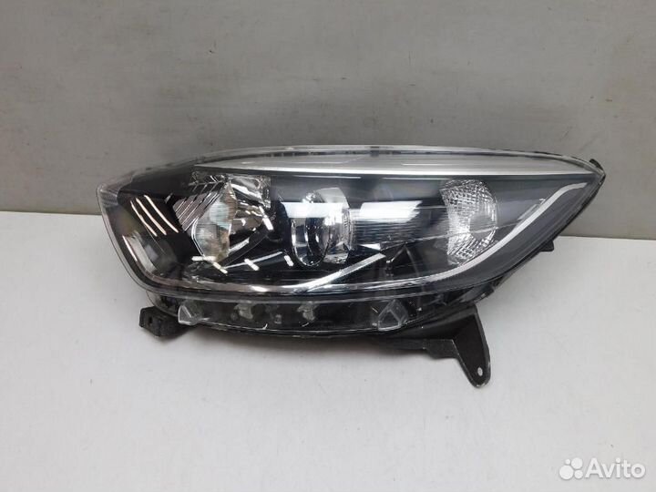 Фара левая Renault Captur/Kaptur