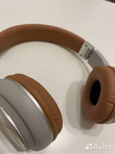 Беспроводные наушники