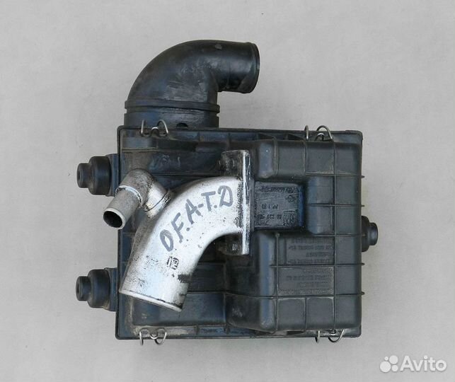 Корпус воздушного фильтра Opel Frontera A 2.3TD