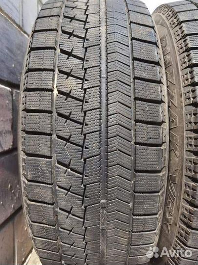 Bridgestone Blizzak VRX 205/55 R17 101V