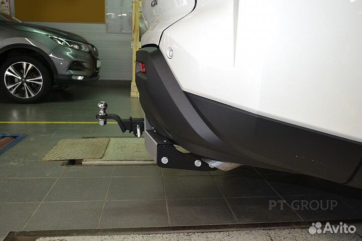 Фаркоп Nissan Pathfinder 2022- съемный квадрат