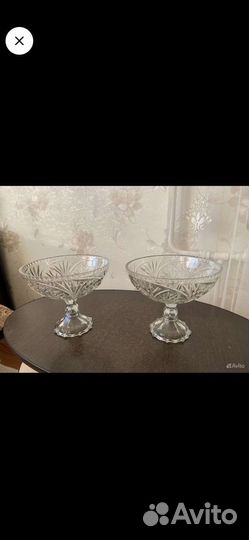 Ваза для фруктов на ножке стекло