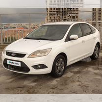 Ford Focus 1.6 MT, 2011, 196 500 км, с пробегом, цена 629 000 руб.