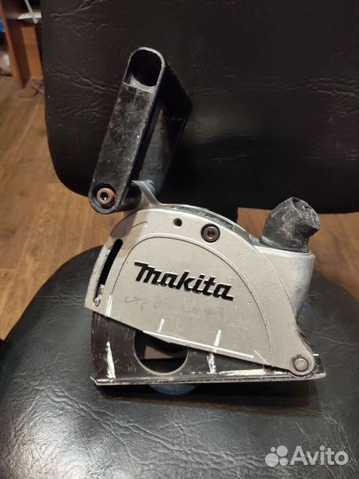 Штроборез Makita SG-1251